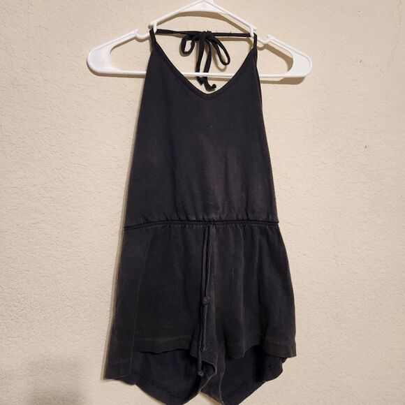 Medium black romper teens? - Picture 1 of 10